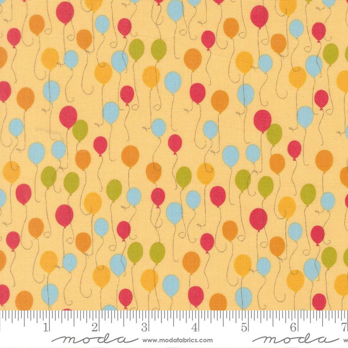 Banana- Animal Park Fun Balloons- Fat Quarter