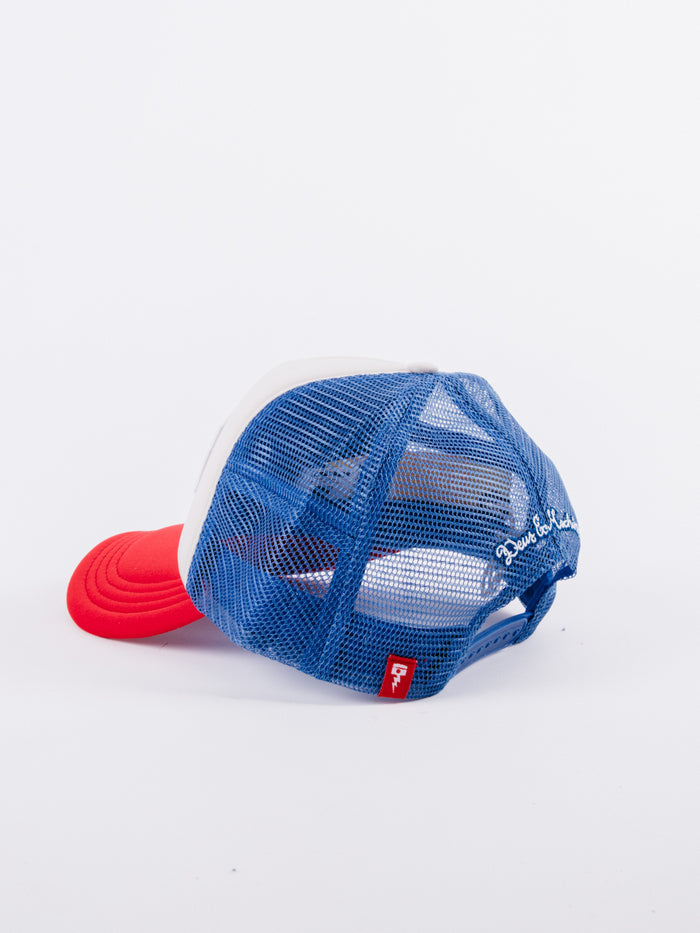 Bayland Blue - Red DEUS Trucker hat - La Tienda de las Gorras