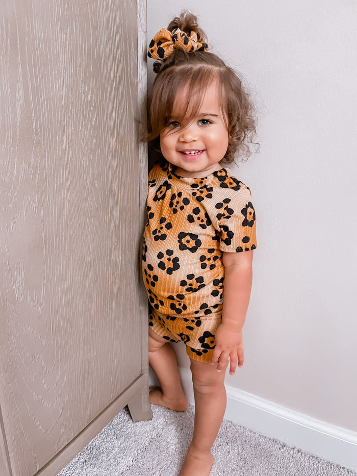 Brown Cheetah Flowers Ribbed Summer Lounge Set