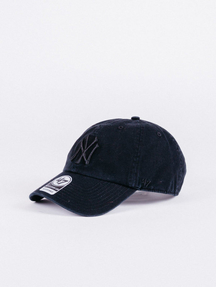 gorra 47' CLEAN UP New York Yankees All Black visera curva ajustable negro baseball
