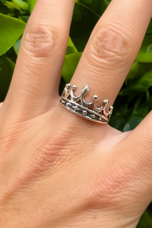 Model wearing sterling silver crown ring
