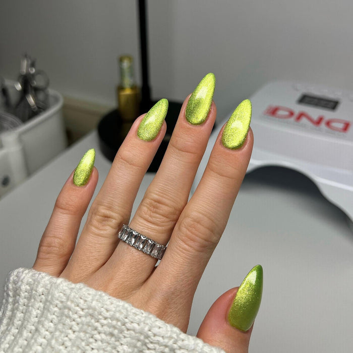 DND Diva Candy Collection 9D Cateyes #15 Lemon Whiskers