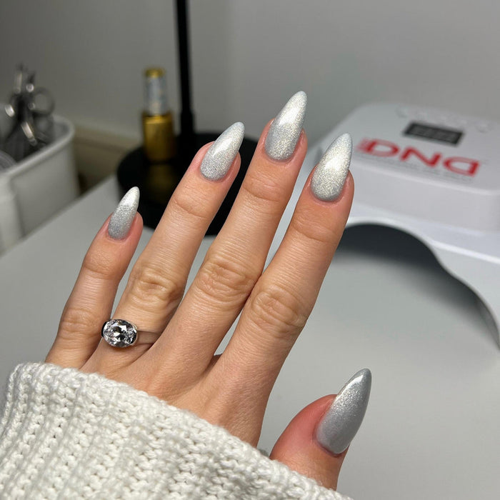 DND Diva Daydream Collection 9D Cateyes #25 Moonrise