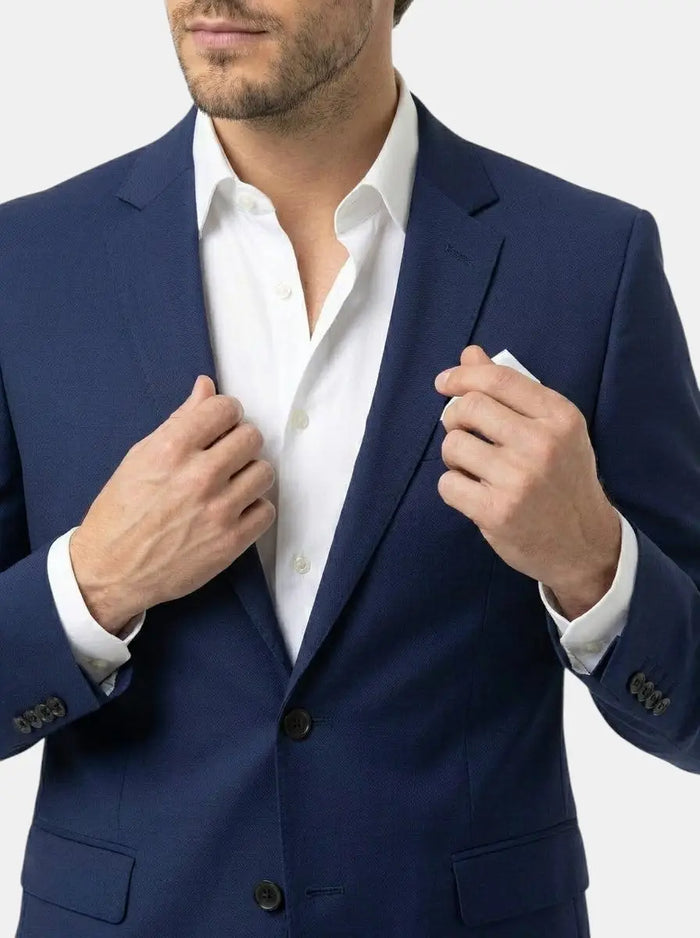 Max men's slim fit suit set featuring a tailored jacket and matching pants, perfect for formal occasions.