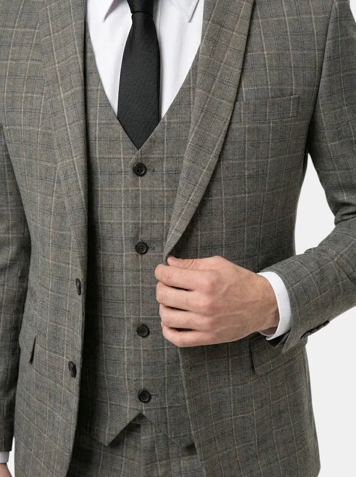 Max men's three-piece checked pattern suit made from lightweight fabric, tailored for a stylish, comfortable fit.