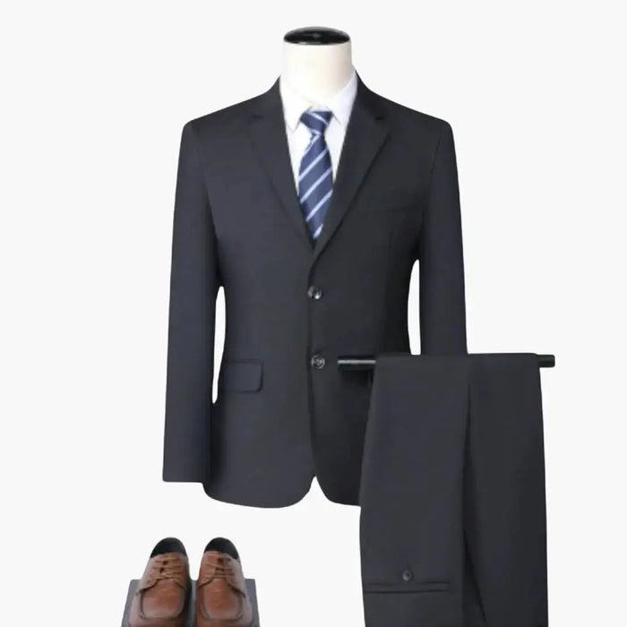 Men's breathable fabric slim fit suit, elegant wedding suit for men, tailored men's suit with modern style and refined fit.
