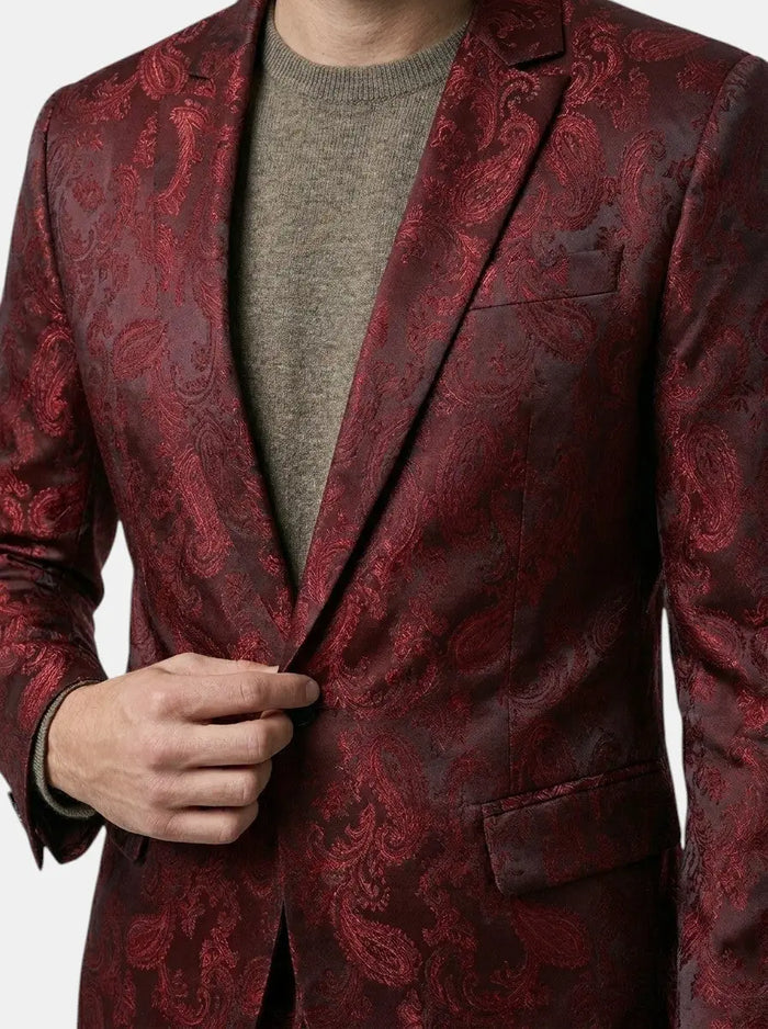 Men's lightweight fabric suit with slim fit, elegant wedding outfit for men, shown in a stylish image.
