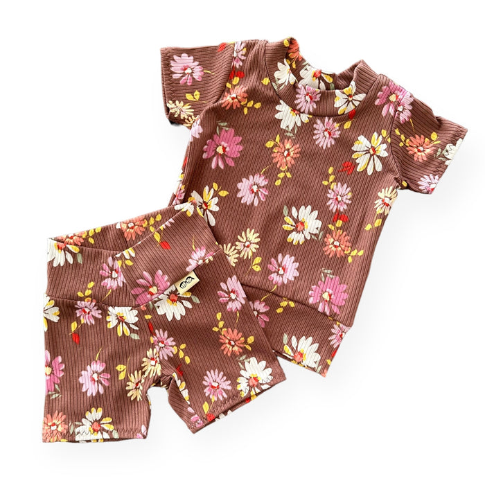 Mocha Daisy's Rib Biker Shorts Lounge Set