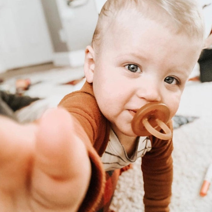 Round Natural Pacifier 3-Pack