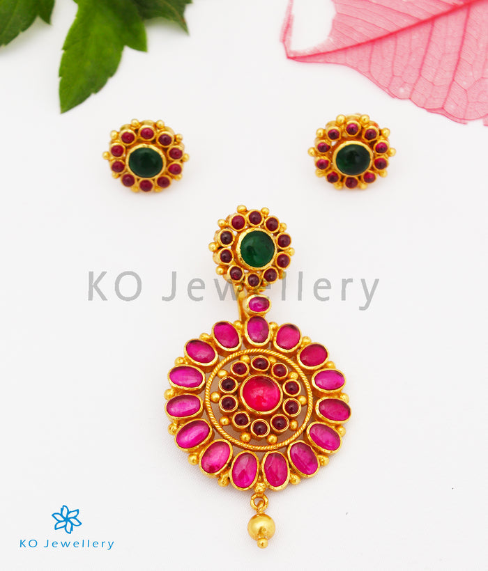 The Nitya Silver Kempu Pendant