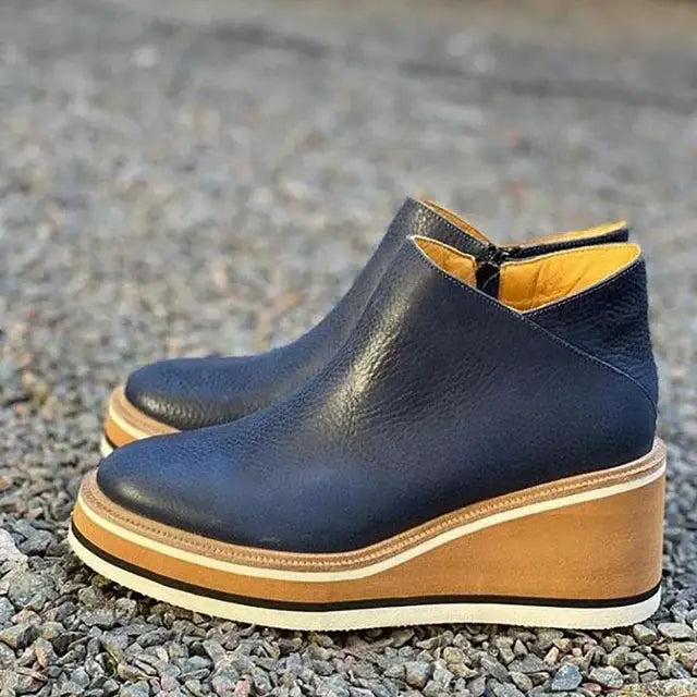 Elegant waterproof women's orthopedic boots with stylish design, ideal for autumn and winter wear, featuring a comfortable and supportive fit.