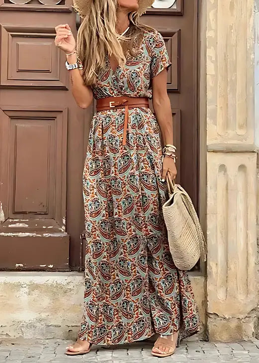 Women’s lightweight cotton maxi dress with flowing boho style, perfect for summer, featuring a relaxed fit and airy fabric.