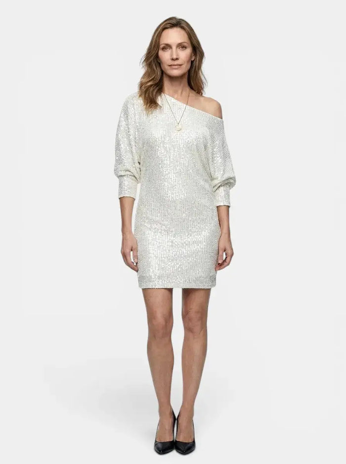 White / S