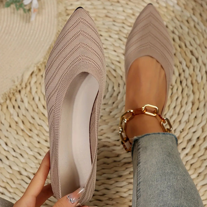 Elegant women's synthetic leather flat shoes designed for comfort and casual style, ideal for everyday orthopedic footwear.